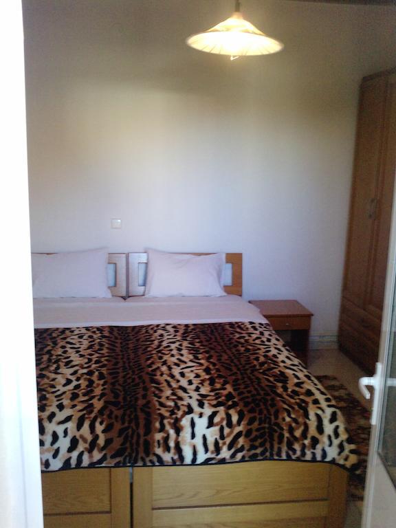 Guesthouse Agnandi Káto Loutrákion Cameră foto