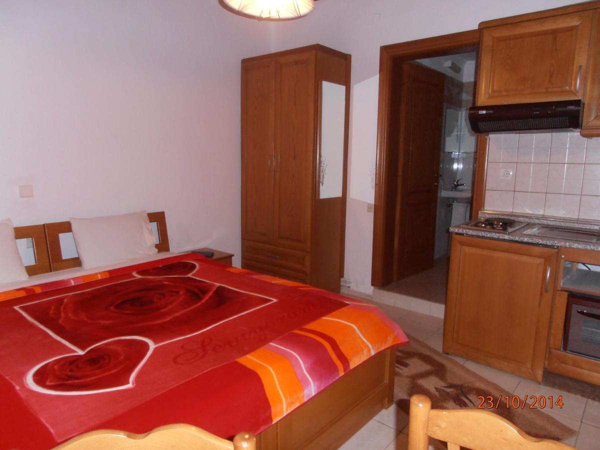 Guesthouse Agnandi Káto Loutrákion Cameră foto